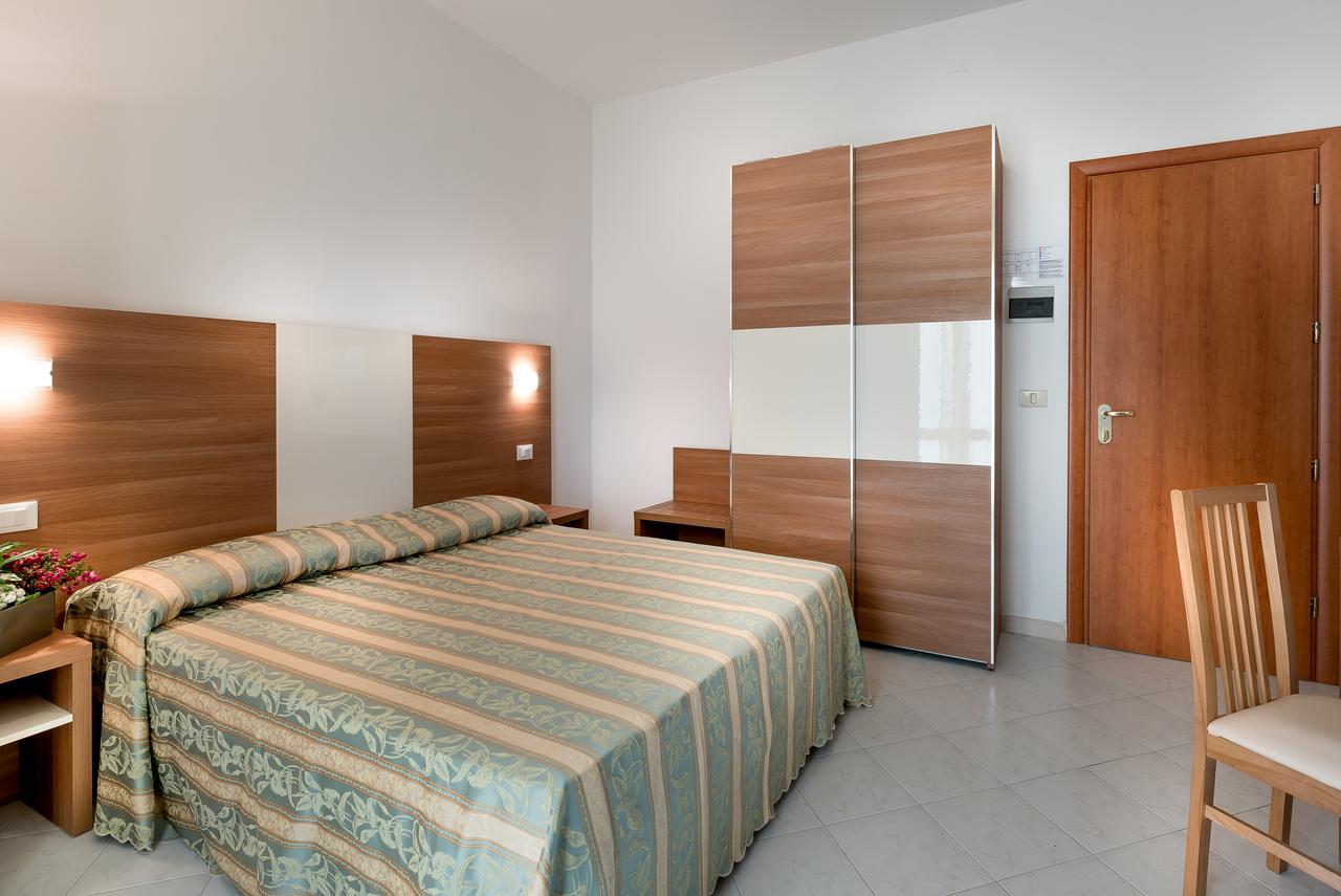 Hotel Vallechiara Lido Di Savio Exterior foto